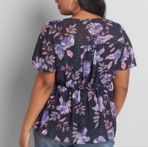 Woman's Navy Blue and Pink Floral Top with buttons, peplum style size 18 - Picture 2 of 5